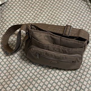 Lug Purse